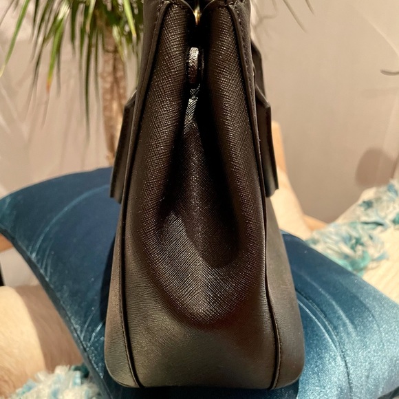 TORY BURCH Robinson mini tote in black - Picture 5 of 8